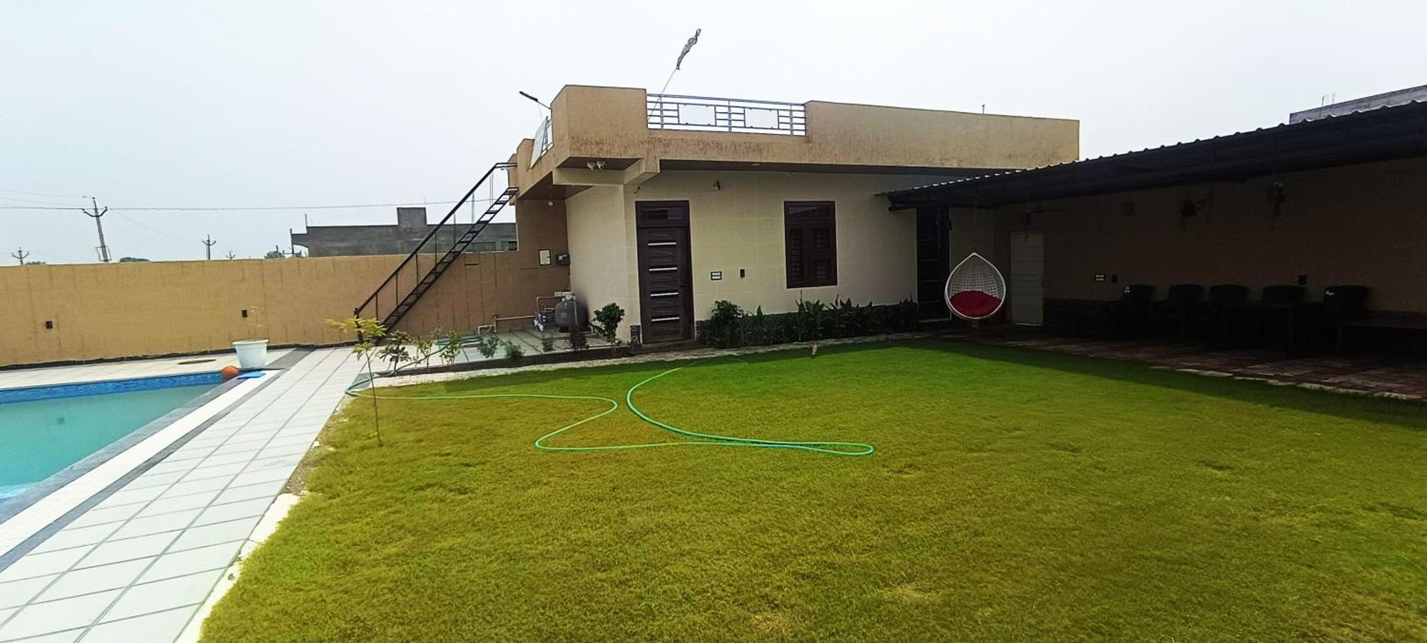 Suvarna Farm'S Hotell Wātka Exteriör bild